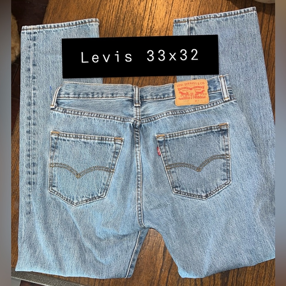 Women’s Levi Jeans